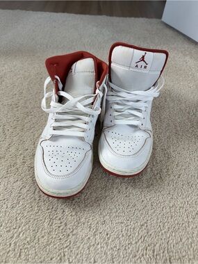 Nike Air Jordan 1